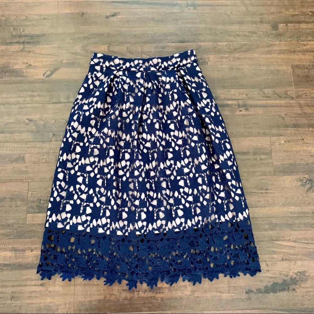 Blush Noir Navy Lace and Pink underlay Skirt SZ- L - Picture 10 of 10